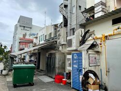 Jalan Jamal (D15), Retail #452145011